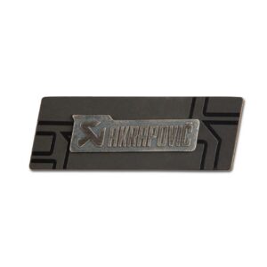 Isignia logo Akrapovic. 800912