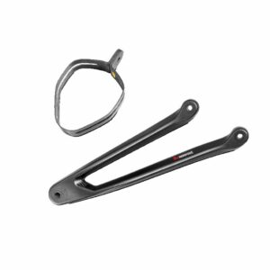 Soporte de silencioso con abrazadera Akrapovic. p-mbk10e2